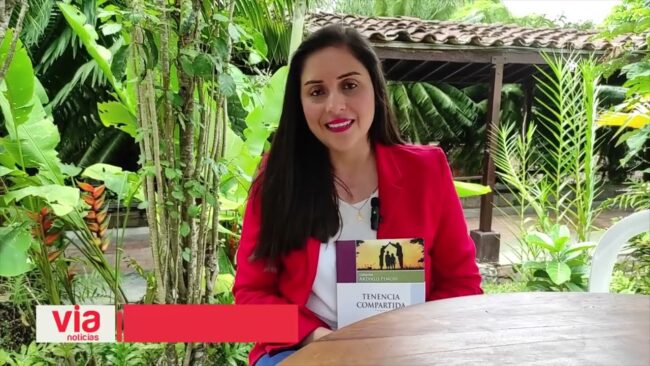 Abogada tarapotina presenta el primer libro en el país sobre tenencia compartida Abogada tarapotina presenta el primer libro en el país sobre tenencia compartida