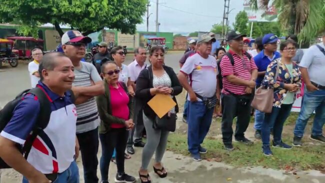 Trabajadores administrativos del GORESAM exigen convenios colectivos