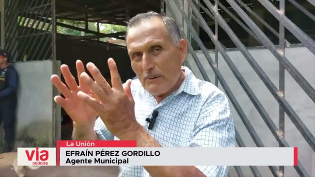 Población de La Unión buscan apoyo de las autoridades para mejorar escuela y centro de salud Población de La Unión buscan apoyo de las autoridades para mejorar escuela y centro de salud
