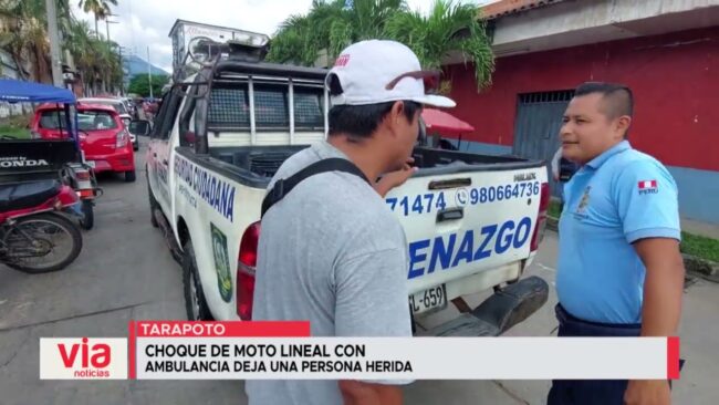 Choque de moto lineal con ambulancia deja una persona herida Choque de moto lineal con ambulancia deja una persona herida