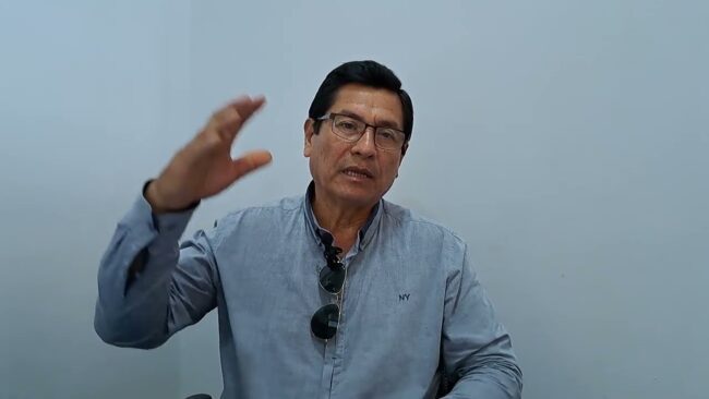 Detienen a dos sujetos por arrebatar celular entre ellos un menor de 17 años
