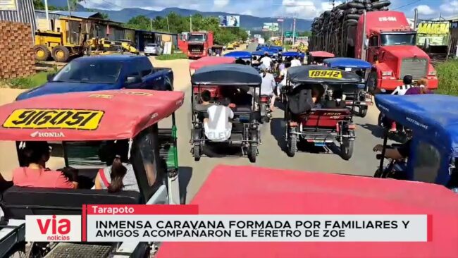 Inmensa caravana de familiares y amigos acompañaron el féretro de Zoe Inmensa caravana de familiares y amigos acompañaron el féretro de Zoe