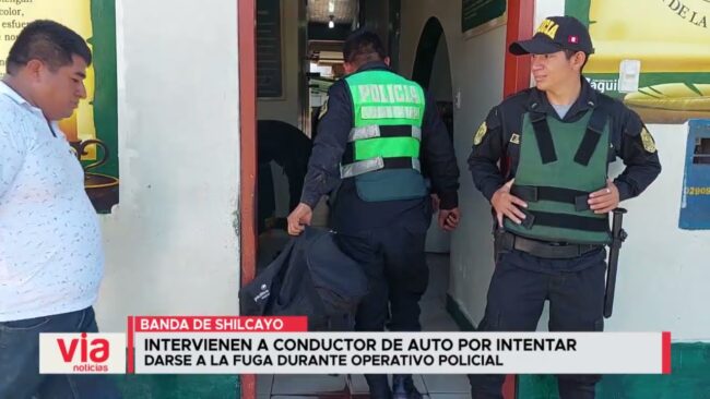 Intervienen a conductor de auto por intentar darse a la fuga durante operativo policial Intervienen a conductor de auto por intentar darse a la fuga durante operativo policial