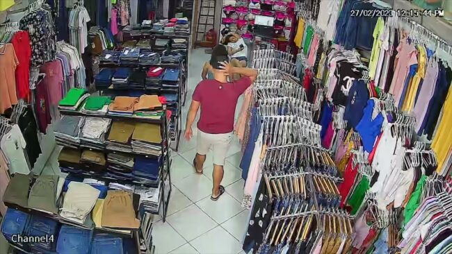 Tenderos roban pantalones valorizados en casi 5 mil soles Tenderos roban pantalones valorizados en casi 5 mil soles