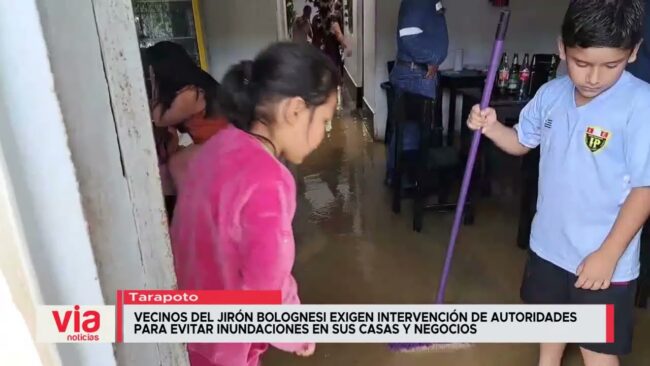 Vecinos del Jr. Bolognesi exigen intervención de autoridades para evitar inundaciones en sus casas y negocios
