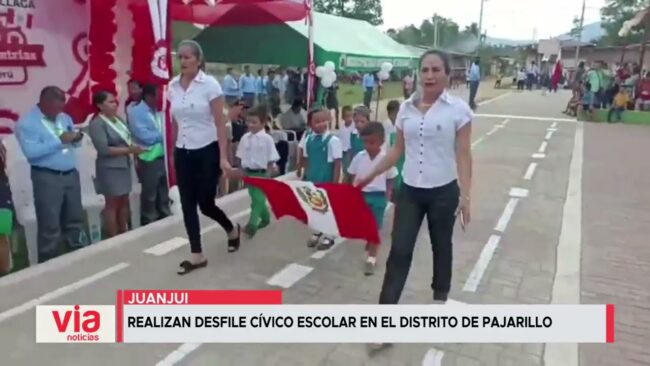 Realizan Desfile Cívico Escolar en el distrito de Pajarillo