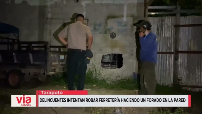 Delincuentes intentan robar ferretería haciendo un forado en la pared