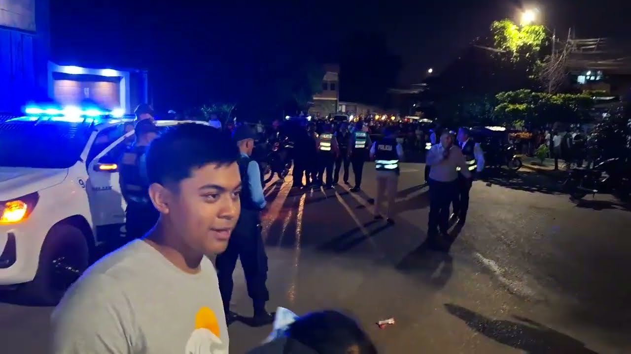 Vecinos piden reconocimiento para policía que impidió asalto a adulto mayor en Tarapoto Vecinos piden reconocimiento para policía que impidió asalto a adulto mayor en Tarapoto