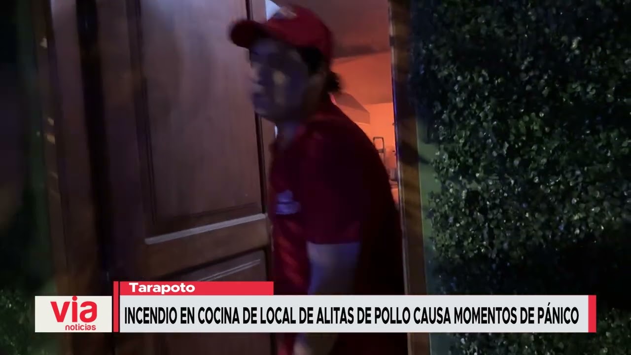 Incendio en cocina de local de alitas de pollo causa momentos de pánico Incendio en cocina de local de alitas de pollo causa momentos de pánico